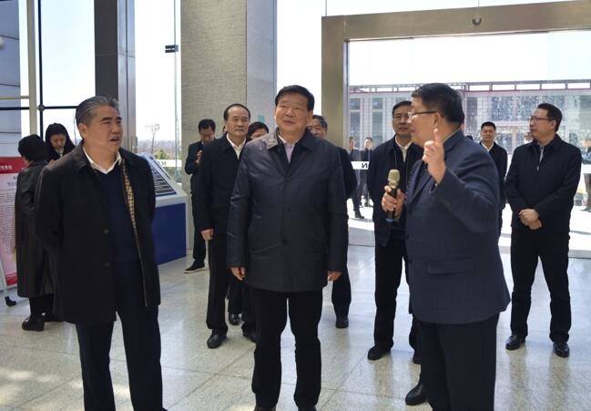 省委书记娄勤俭莅临美狮贵宾会视察调研